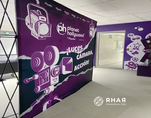 Retrato de persona mirando al horizonte