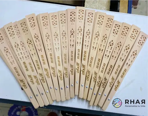 Diseño geométrico abstracto en tonos fríos